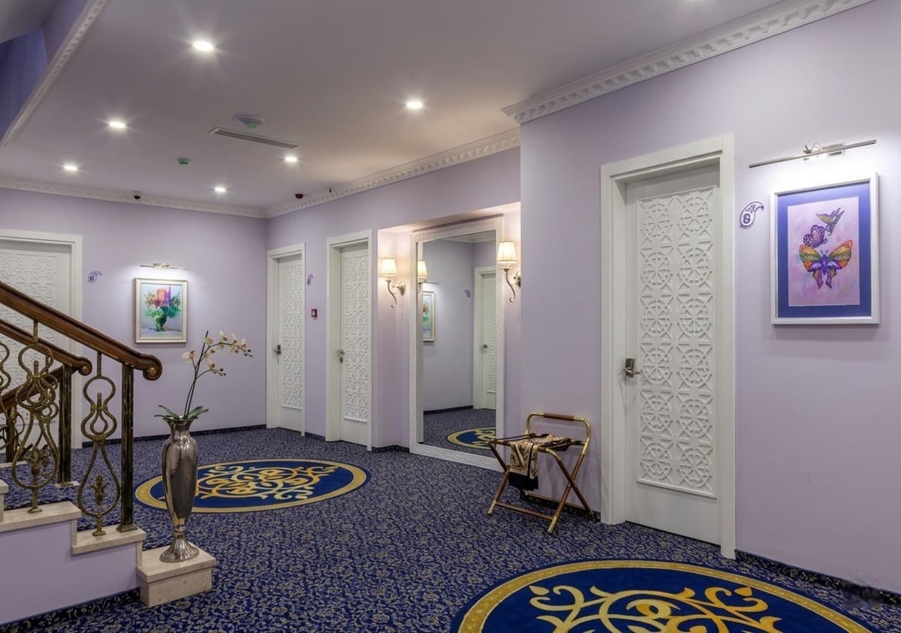 Seven Gates Hotel & Restaurant